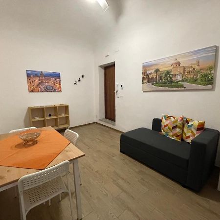 Le Colonne Del Massimo Apartment Palermo Exterior foto